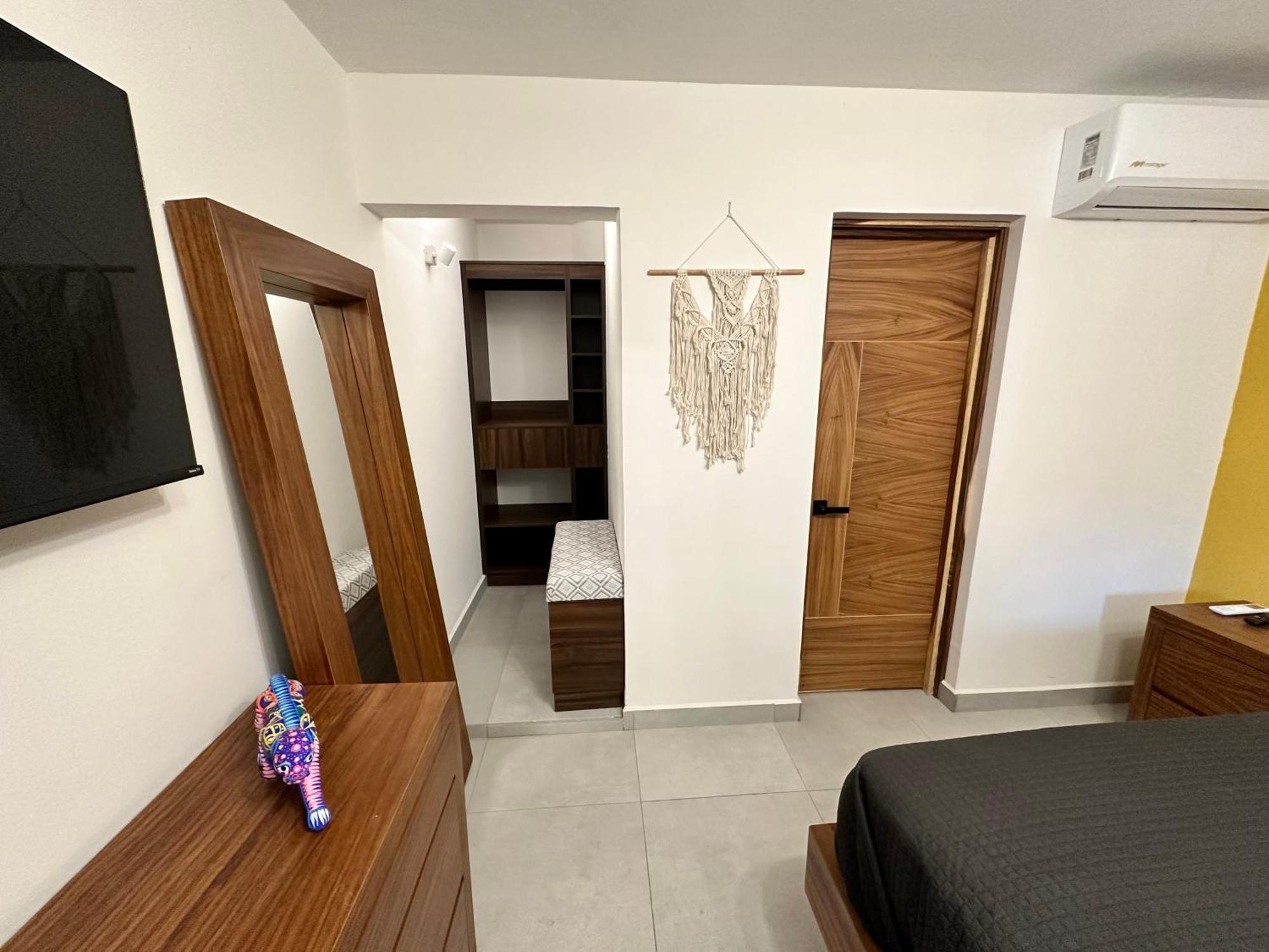 Hotel Boutique Villa Escondida, A Pasos De Lo Mejor En Tlaquepaque Ngoại thất bức ảnh